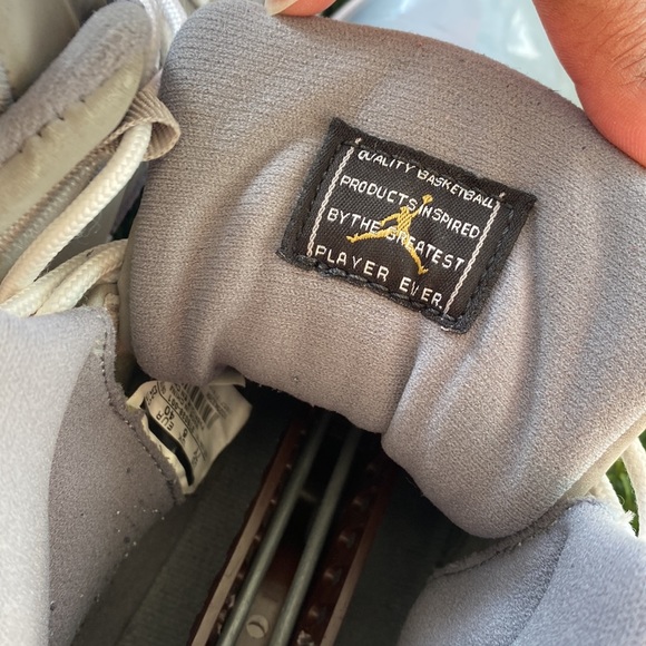 Cool Grey Jordan 11s 7y - Picture 7 of 8